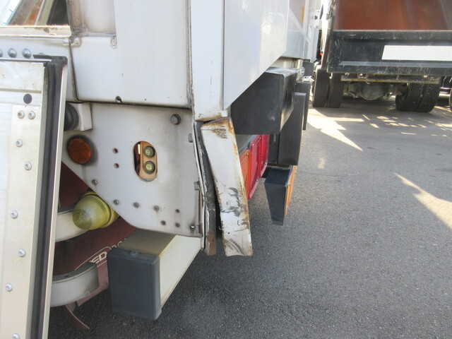 三菱ふそうスーパーグレートパネルウイング大型（10t）[写真34]