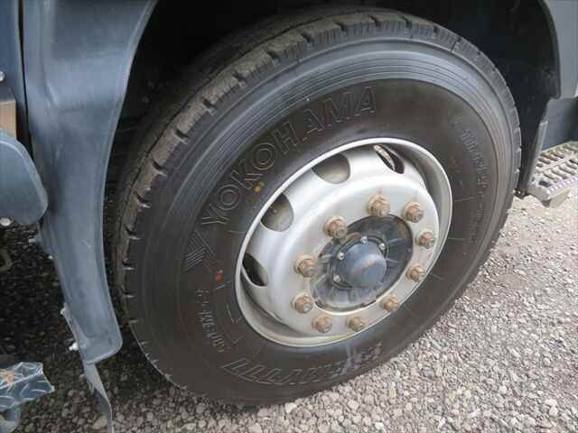 いすゞギガダンプ大型（10t）[写真17]