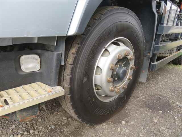 いすゞギガダンプ大型（10t）[写真19]