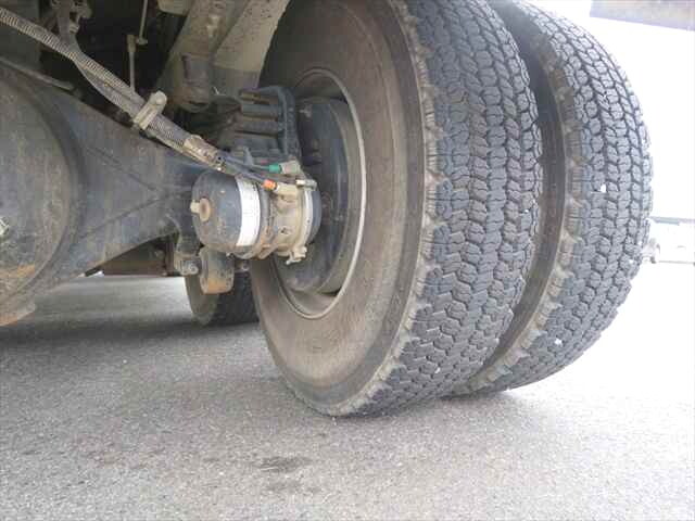 いすゞギガダンプ大型（10t）[写真21]