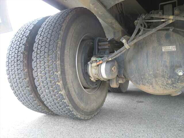 いすゞギガダンプ大型（10t）[写真24]