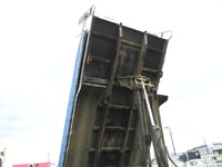 いすゞギガダンプ大型（10t）[写真25]