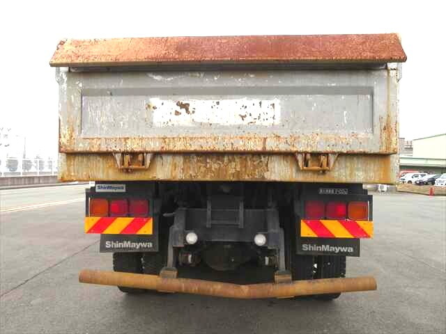 いすゞギガダンプ大型（10t）[写真08]