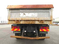 いすゞギガダンプ大型（10t）[写真09]