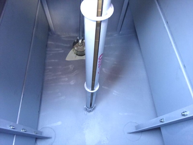 三菱ふそうキャンタータンク車（タンクローリー）小型（2t・3t）[写真15]