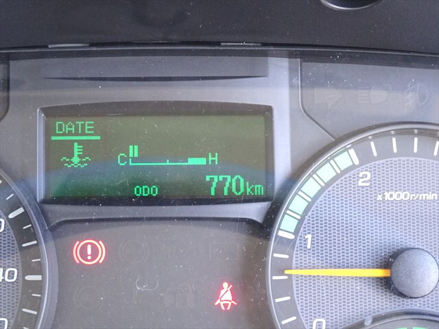 三菱ふそうキャンタータンク車（タンクローリー）小型（2t・3t）[写真19]