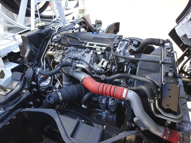 三菱ふそうキャンタータンク車（タンクローリー）小型（2t・3t）[写真25]