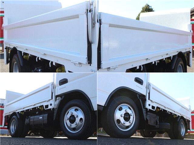 三菱ふそうキャンター平ボディ小型（2t・3t）[写真12]