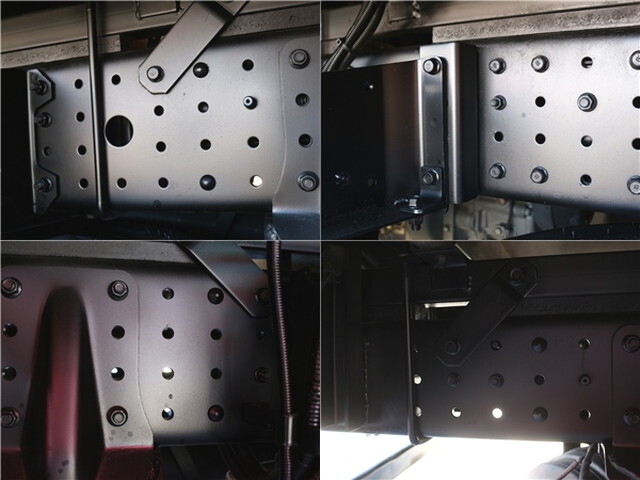 三菱ふそうキャンター平ボディ小型（2t・3t）[写真16]