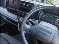 三菱ふそうキャンター平ボディ小型（2t・3t）[写真22]