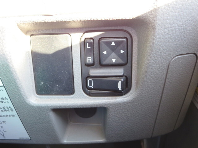 日産その他の車種平ボディ小型（2t・3t）[写真29]