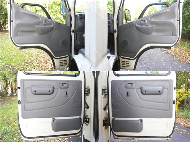 トヨタダイナ平ボディ小型（2t・3t）[写真22]