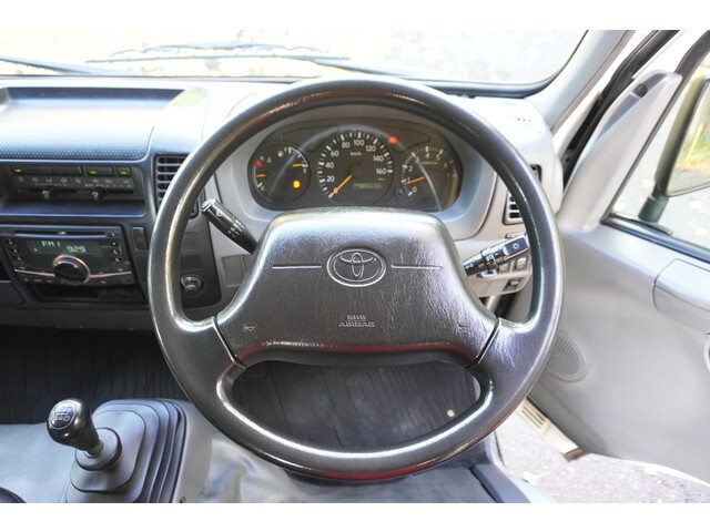 トヨタダイナ平ボディ小型（2t・3t）[写真24]