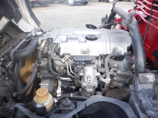 三菱ふそうキャンタークレーン3段小型（2t・3t）[写真23]