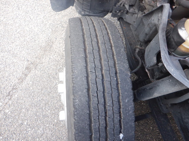 三菱ふそうキャンタークレーン3段小型（2t・3t）[写真25]