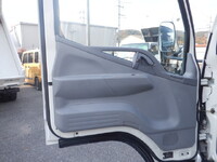 三菱ふそうキャンタークレーン3段小型（2t・3t）[写真39]