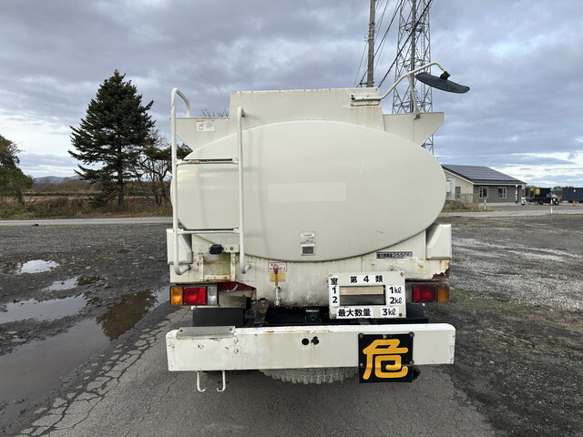 日産アトラスタンク車（タンクローリー）小型（2t・3t）[写真02]