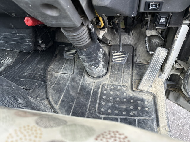 日産アトラスタンク車（タンクローリー）小型（2t・3t）[写真26]