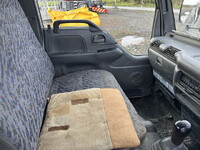 日産アトラスタンク車（タンクローリー）小型（2t・3t）[写真32]