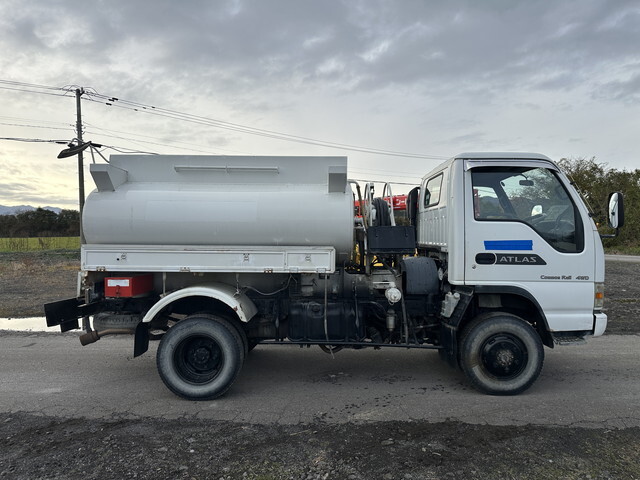 日産アトラスタンク車（タンクローリー）小型（2t・3t）[写真05]