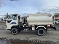 日産アトラスタンク車（タンクローリー）小型（2t・3t）[写真07]