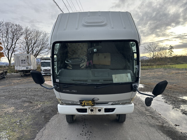 日産アトラスタンク車（タンクローリー）小型（2t・3t）[写真07]