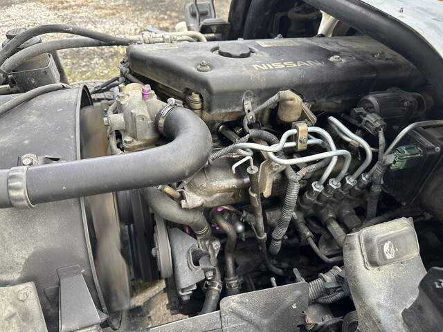 日産アトラスタンク車（タンクローリー）小型（2t・3t）[写真09]