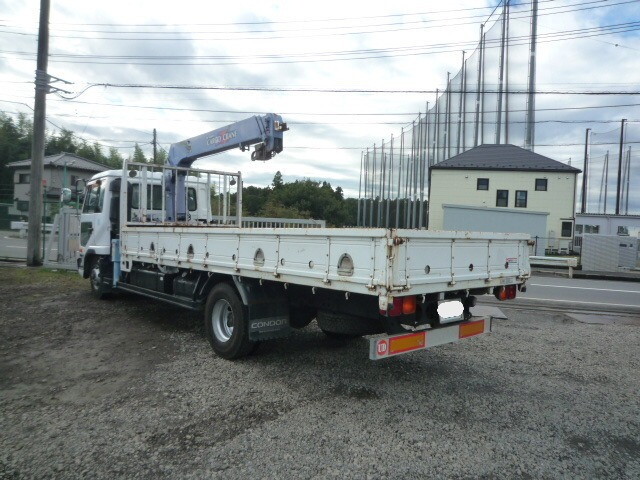 UDトラックスコンドルクレーン3段中型（4t）[写真02]