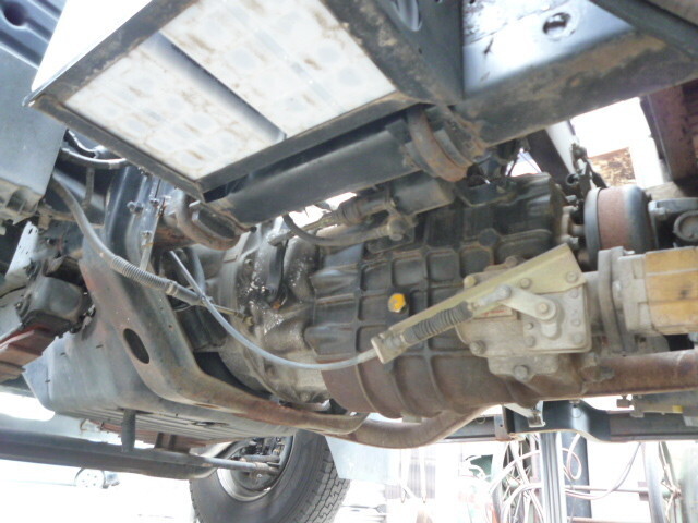 UDトラックスコンドルクレーン3段中型（4t）[写真21]