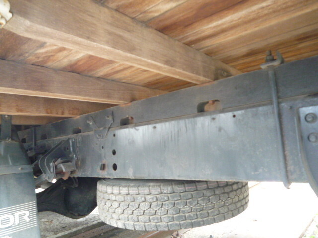 UDトラックスコンドルクレーン3段中型（4t）[写真23]