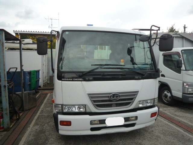 UDトラックスコンドルクレーン3段中型（4t）[写真03]