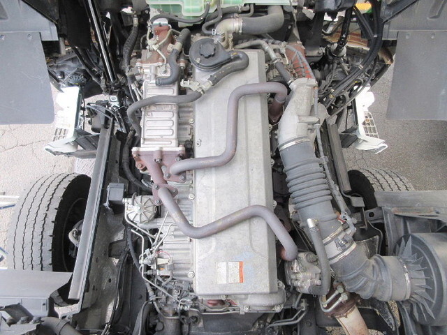 日野プロフィアアルミウイング大型（10t）[写真30]