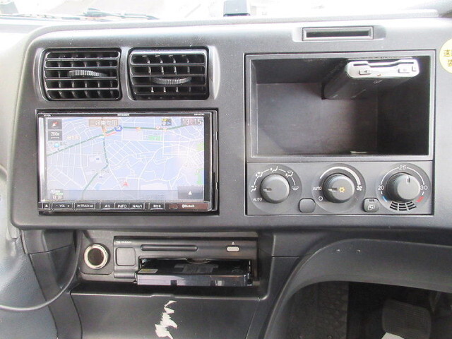 三菱ふそうスーパーグレートトレーラーヘッド（トラクターヘッド）大型（10t）[写真20]