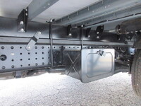 三菱ふそうキャンターアルミウイング小型（2t・3t）[写真13]