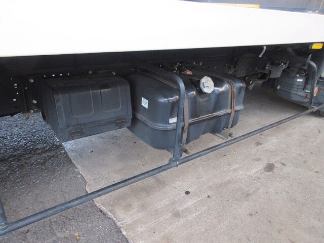 いすゞエルフセーフティローダー小型（2t・3t）[写真08]