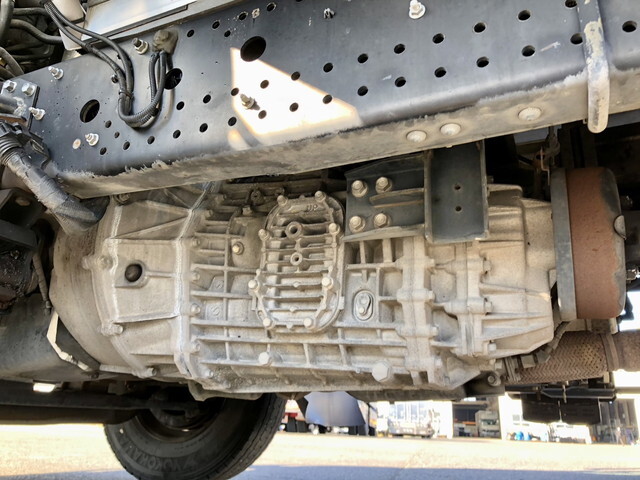 いすゞフォワード冷凍車（冷蔵車）中型（4t）[写真21]