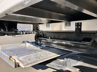 いすゞフォワード冷凍車（冷蔵車）中型（4t）[写真26]