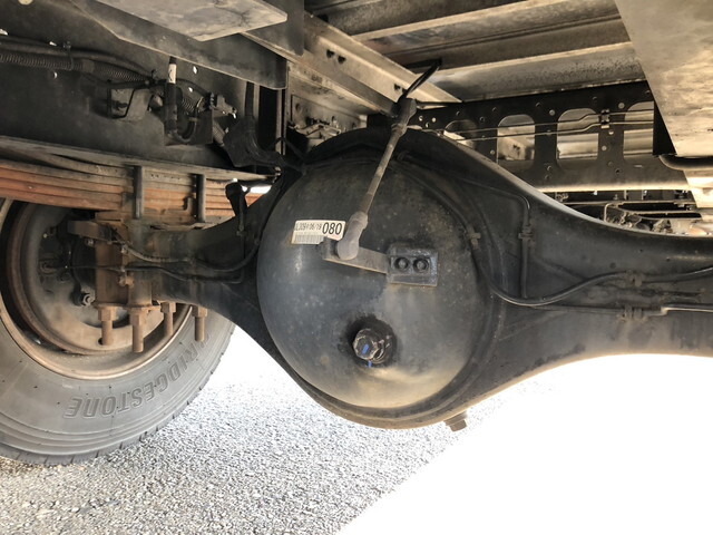 いすゞフォワード冷凍車（冷蔵車）中型（4t）[写真27]