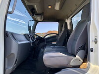 いすゞフォワード冷凍車（冷蔵車）中型（4t）[写真30]