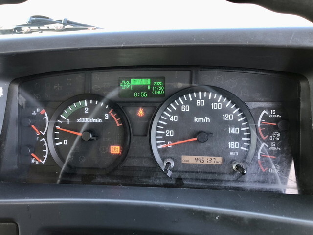 いすゞフォワード冷凍車（冷蔵車）中型（4t）[写真36]