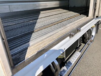 日野レンジャー冷凍車（冷蔵車）中型（4t）[写真11]