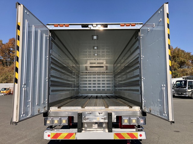 日野レンジャー冷凍車（冷蔵車）中型（4t）[写真11]