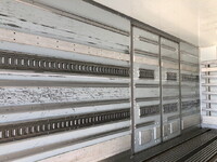 日野レンジャー冷凍車（冷蔵車）中型（4t）[写真14]