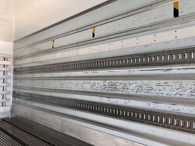 日野レンジャー冷凍車（冷蔵車）中型（4t）[写真14]