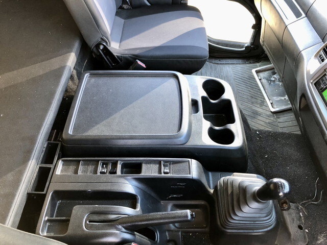 日野レンジャー冷凍車（冷蔵車）中型（4t）[写真32]