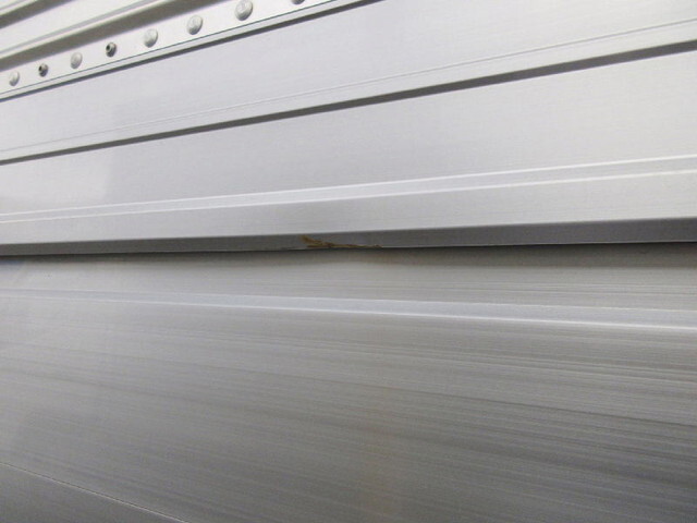 日野レンジャーアルミウイング中型（4t）[写真15]