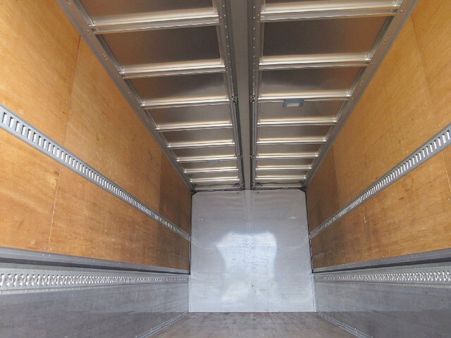 日野レンジャーアルミウイング中型（4t）[写真07]