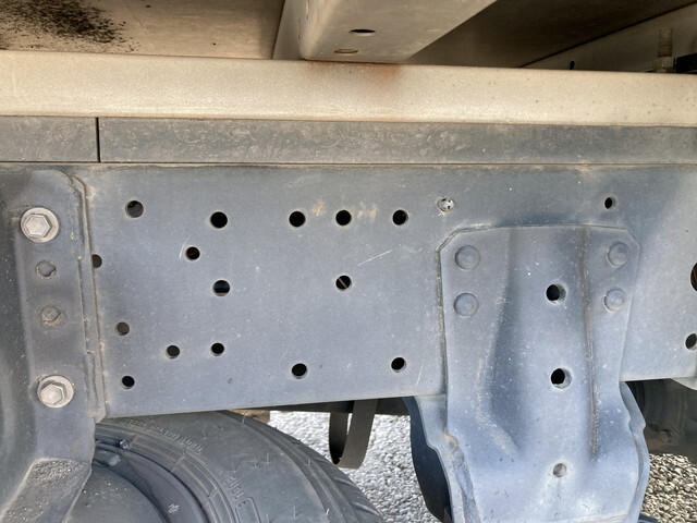 日野デュトロ平ボディ小型（2t・3t）[写真18]