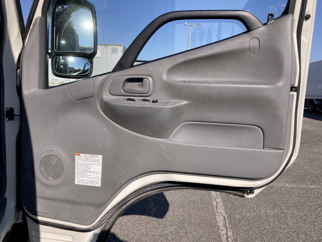 日野デュトロ平ボディ小型（2t・3t）[写真28]