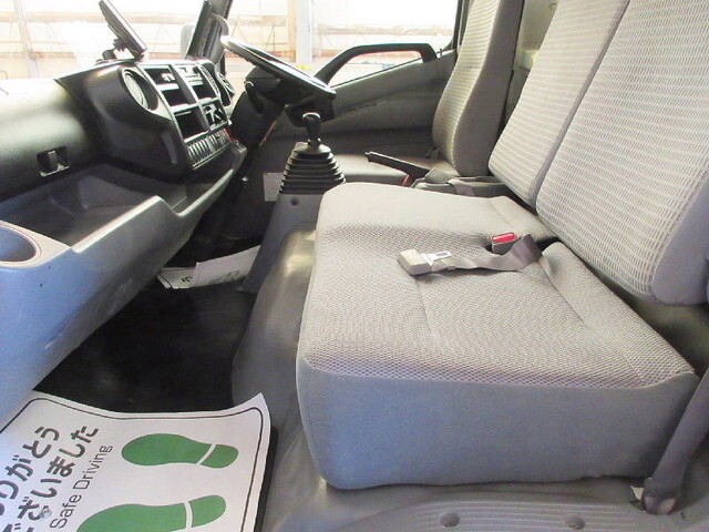 トヨタダイナ幌ウイング小型（2t・3t）[写真21]